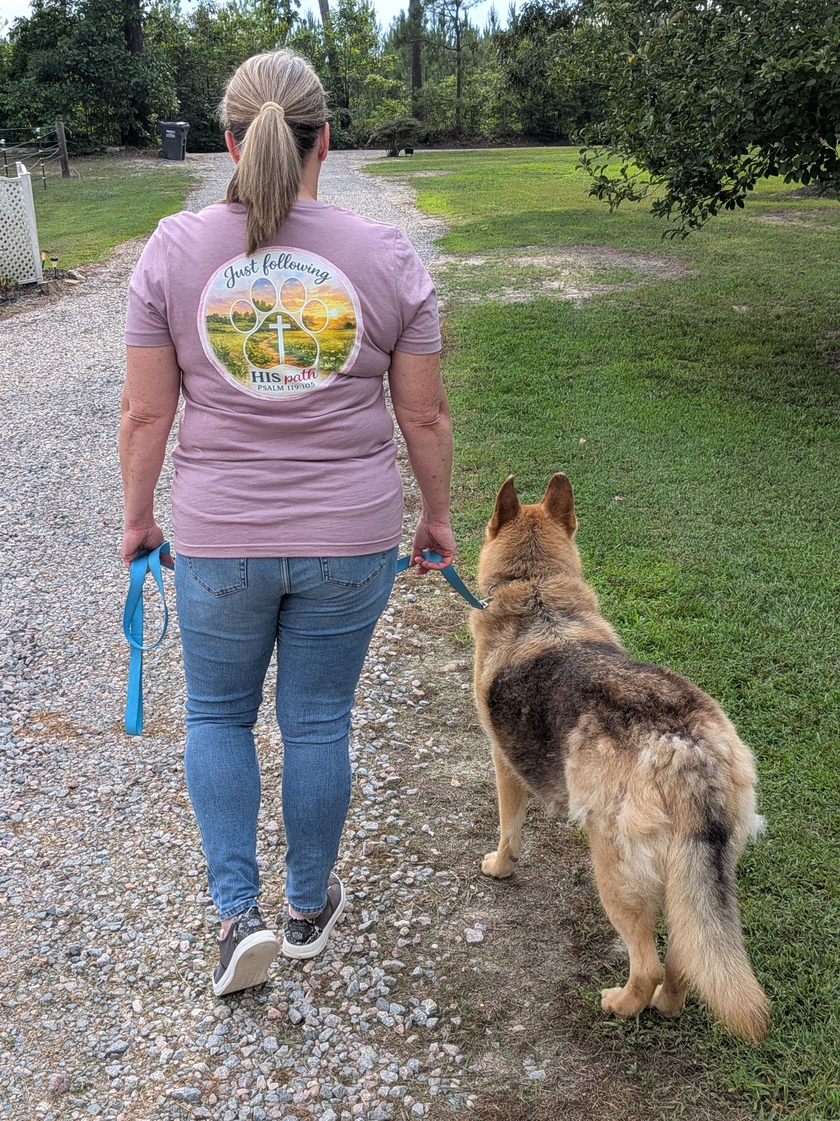 Following His Path - Meadow Unisex t-shirt